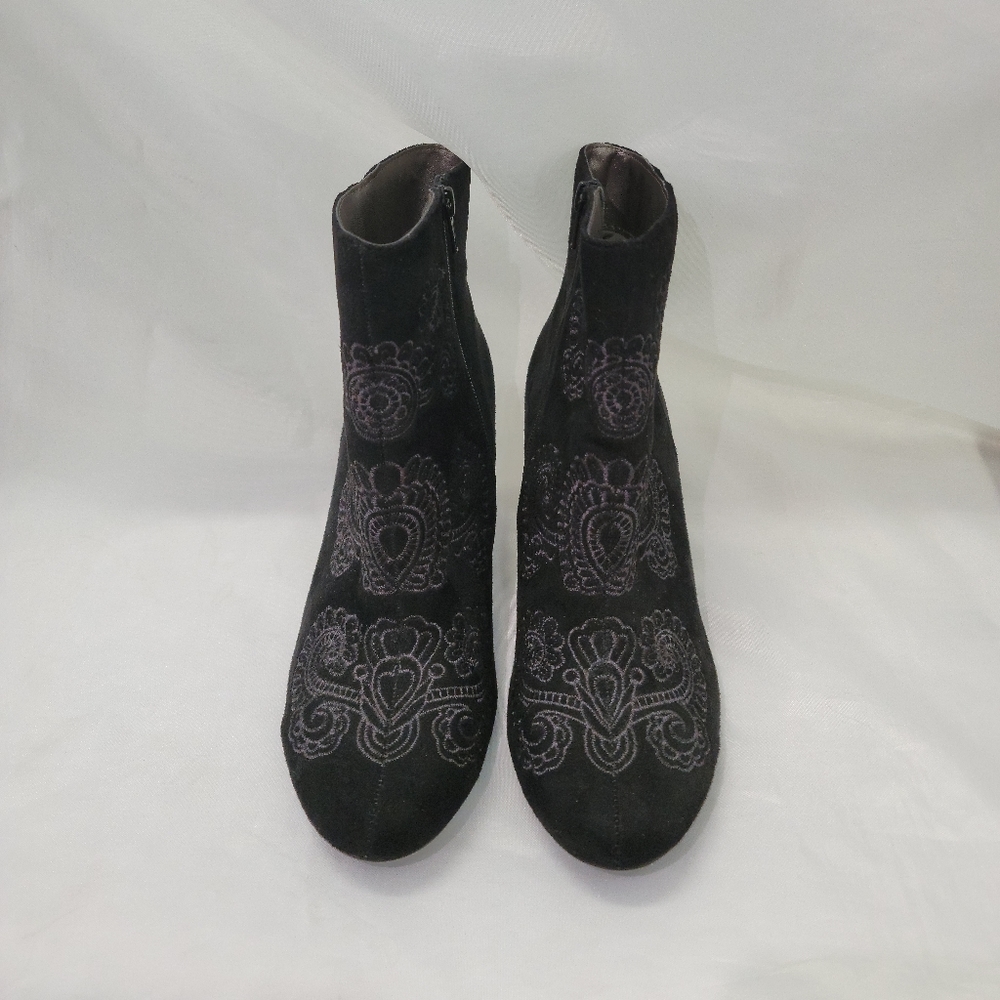 Relativity Boots - image 1